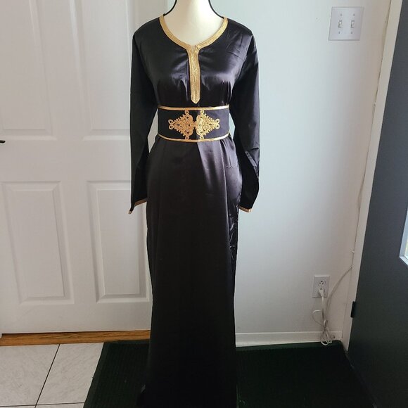Superb black & Gold abaya set - 3 layers & 4 pieces New caftan jebba - Picture 3 of 4